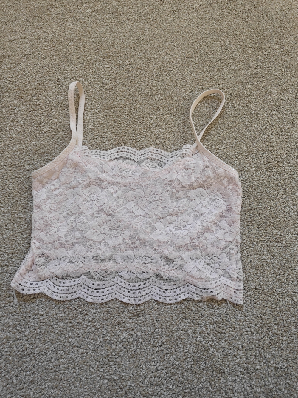 Delicate Lace Cropped Cami in Light Pink